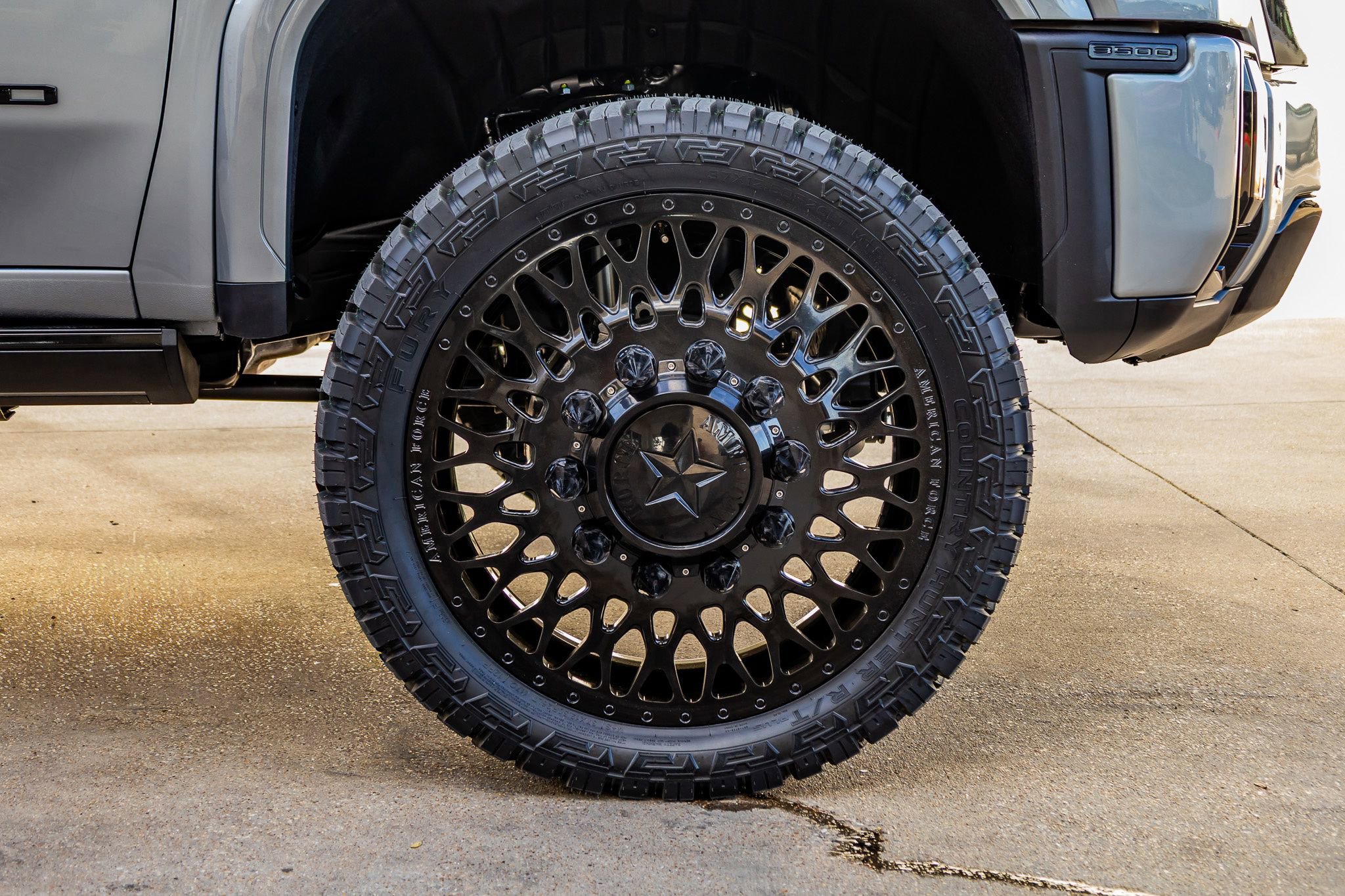 Used 2026 GMC Sierra 3500 Denali Ultimate image 12