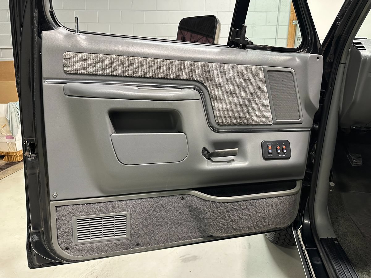 Used 1988 Ford Bronco AWD/4WD image 20