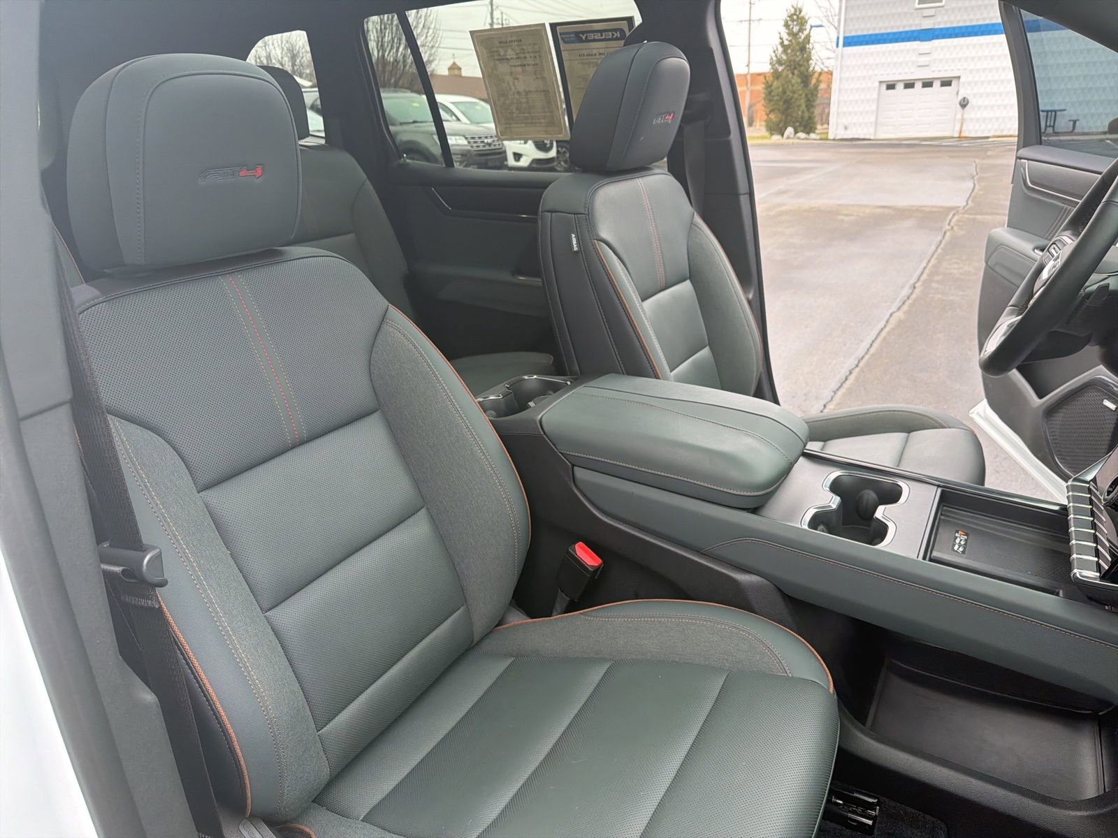 Certified 2024 GMC Acadia AT4 w/ Luxury Package image 31