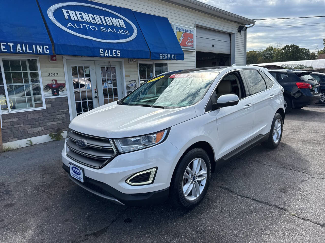 Used 2015 Ford Edge SEL w/ Equipment Group 201A image 5