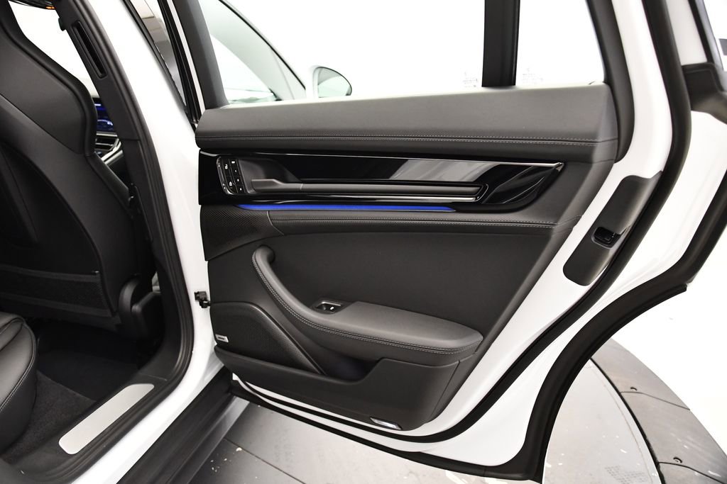 Certified 2024 Porsche Panamera 4 image 53