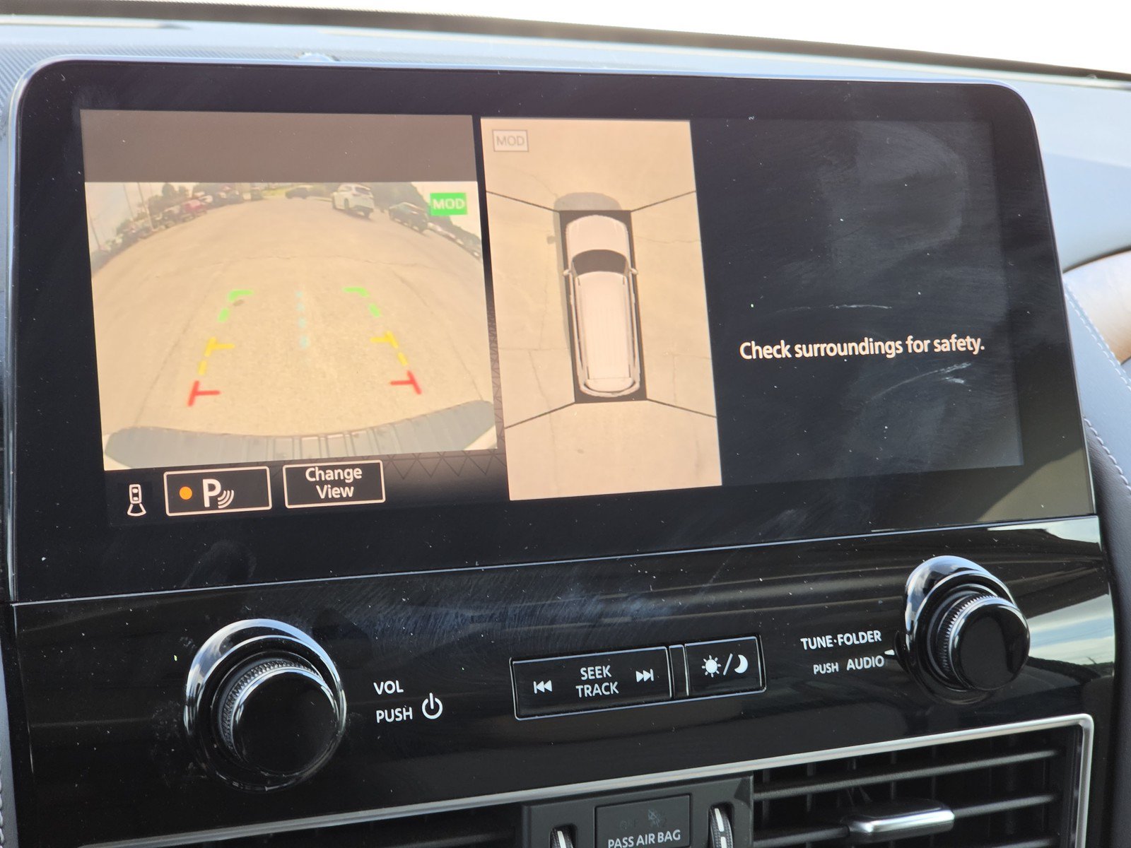 Used 2022 Nissan Armada SL RWD image 28
