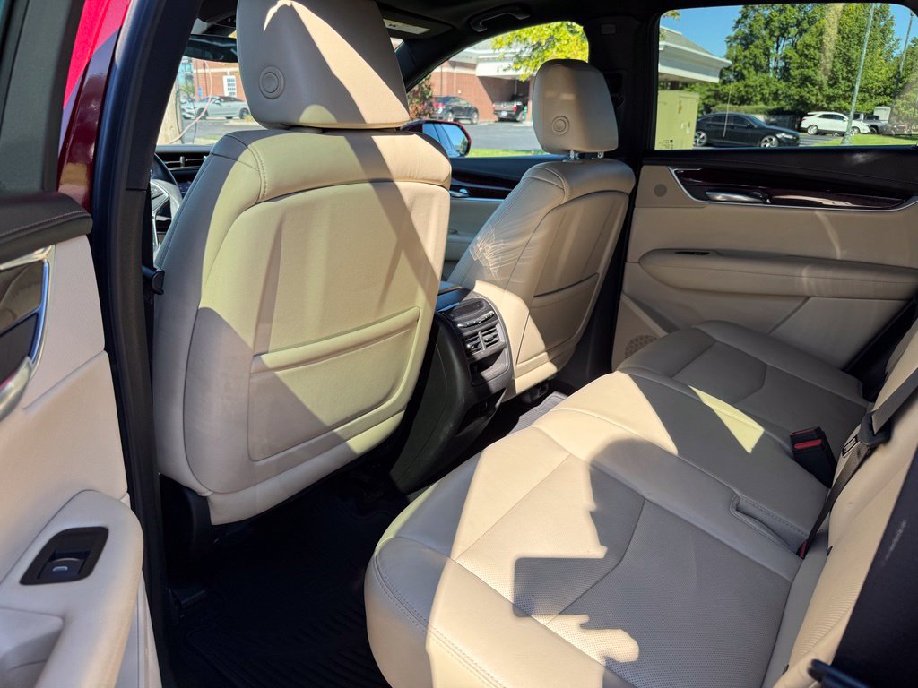 Used 2018 Cadillac XT5 Luxury FWD image 13