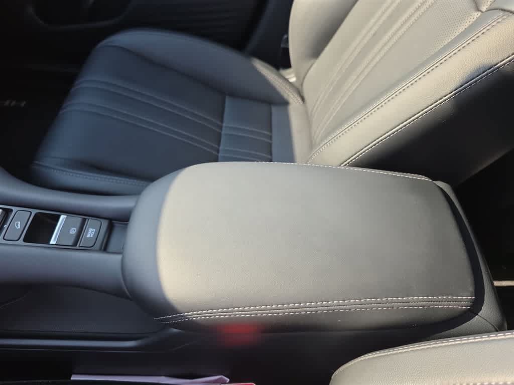 Certified 2025 Honda HR-V EX-L image 26