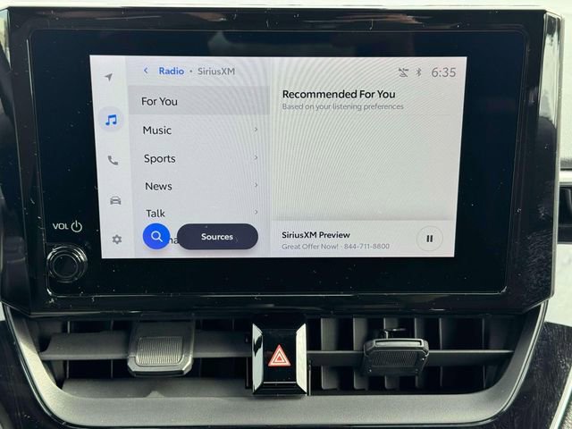 Used 2023 Toyota Corolla SE image 26