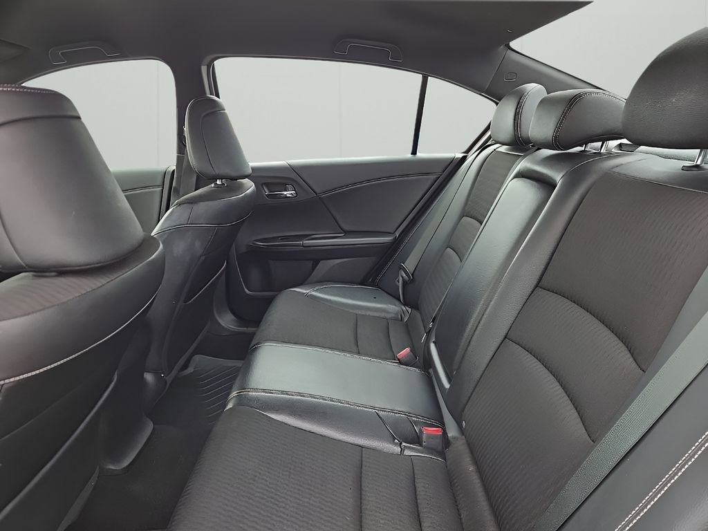 Used 2016 Honda Accord Sport image 12