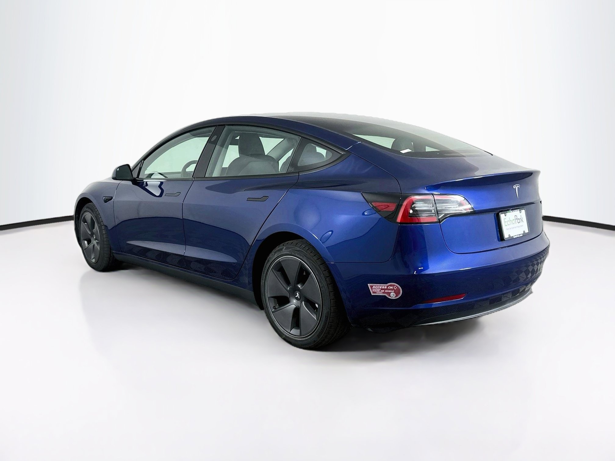 Used 2023 Tesla Model 3 Standard Range RWD image 5