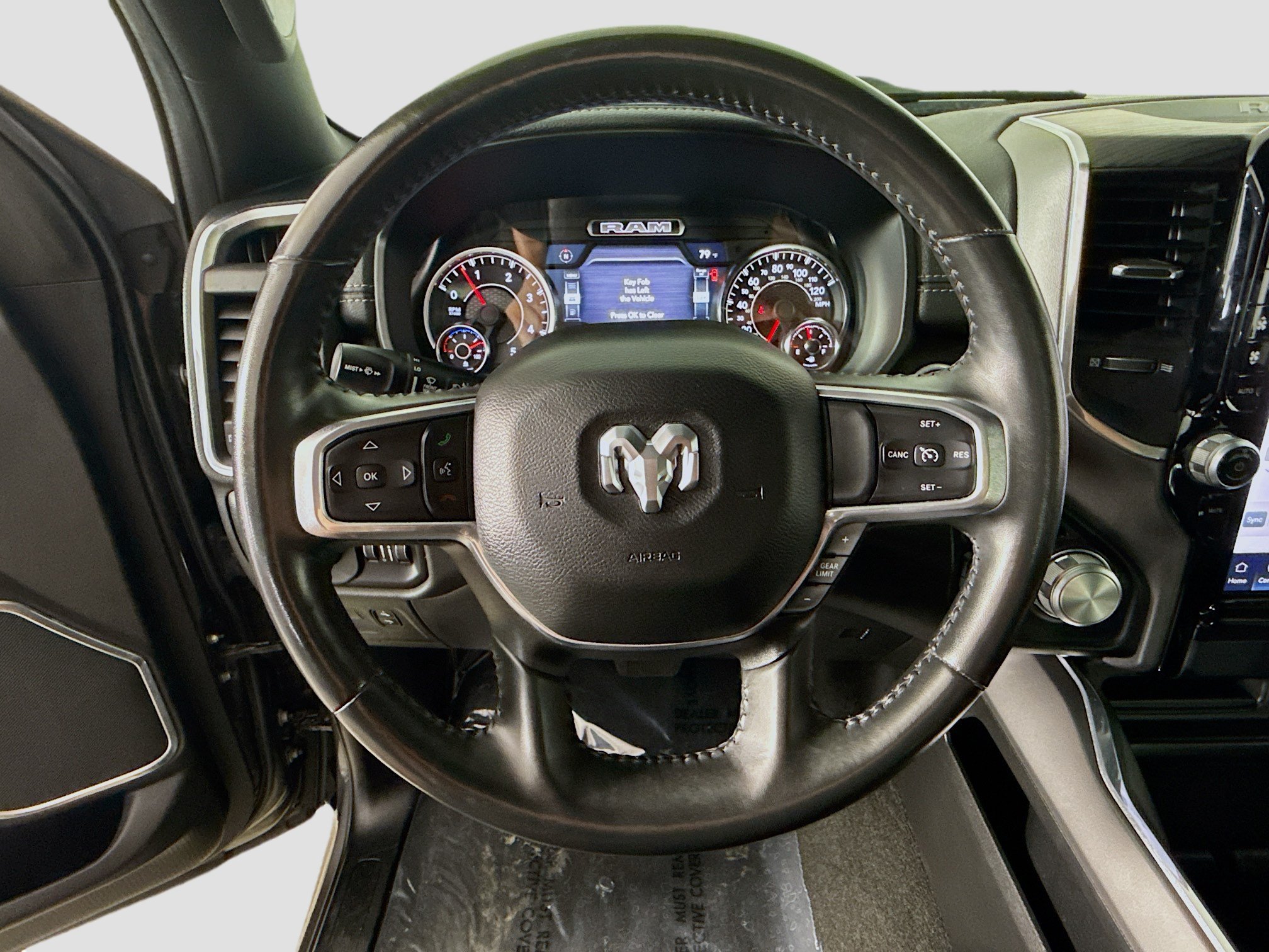 Used 2023 RAM 1500 Laramie AWD/4WD image 13