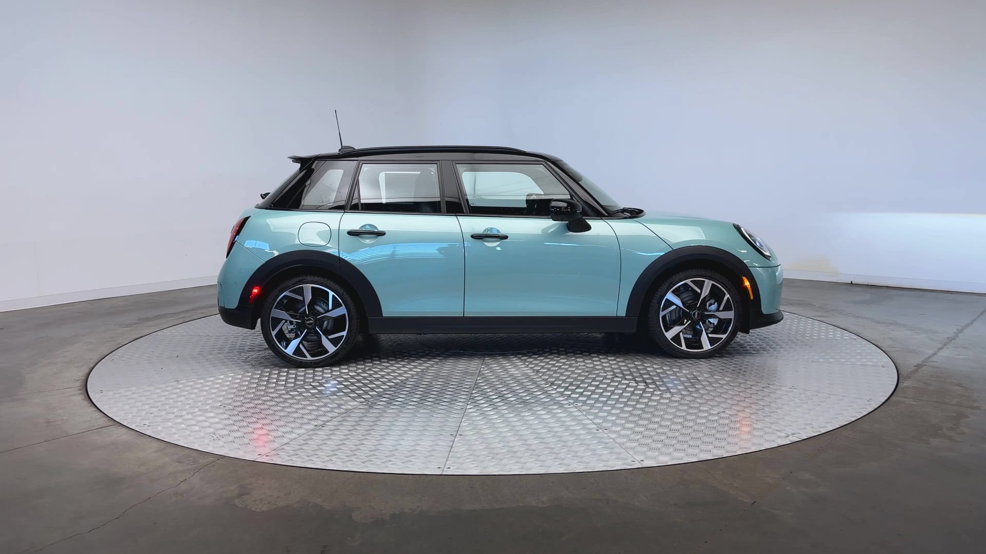New 2027 MINI Cooper S FWD image 9