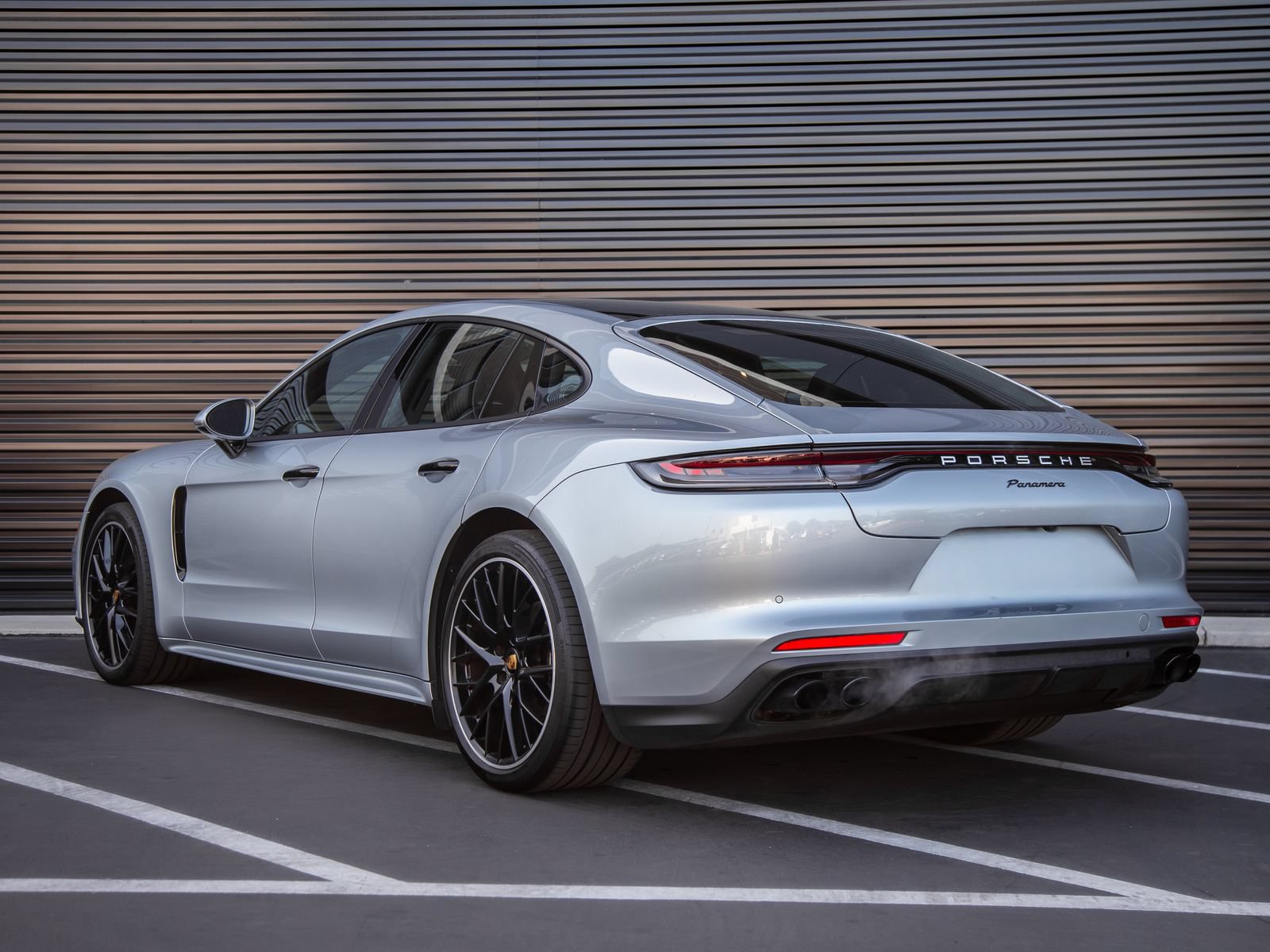 Certified 2023 Porsche Panamera RWD image 3