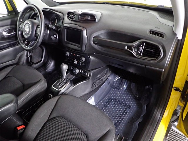 Used 2018 Jeep Renegade Altitude image 34