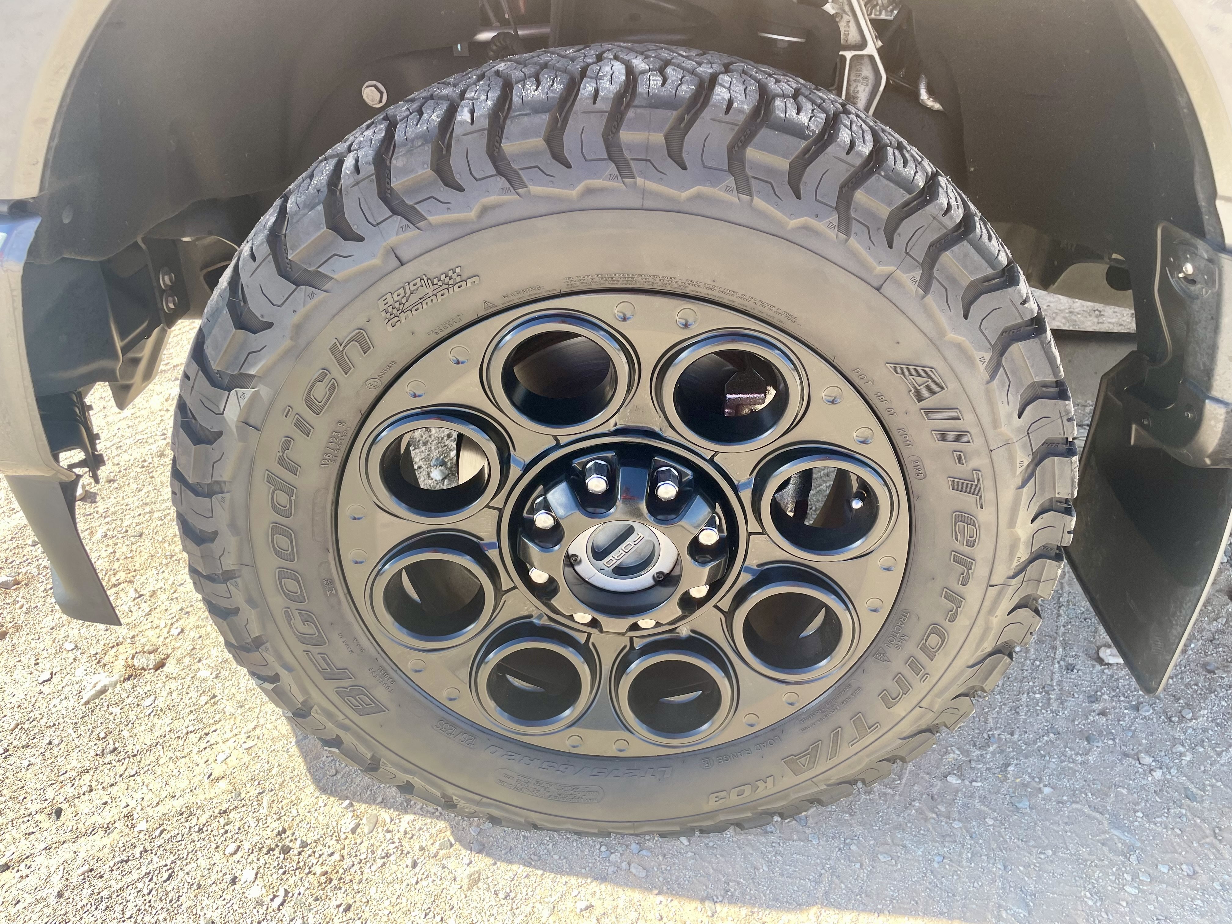 Used 2023 Ford F350 Lariat w/ Lariat Ultimate Package AWD/4WD image 9