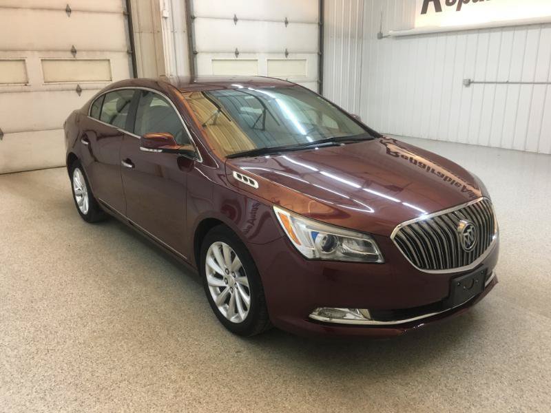 Used 2015 Buick LaCrosse Leather FWD image 2