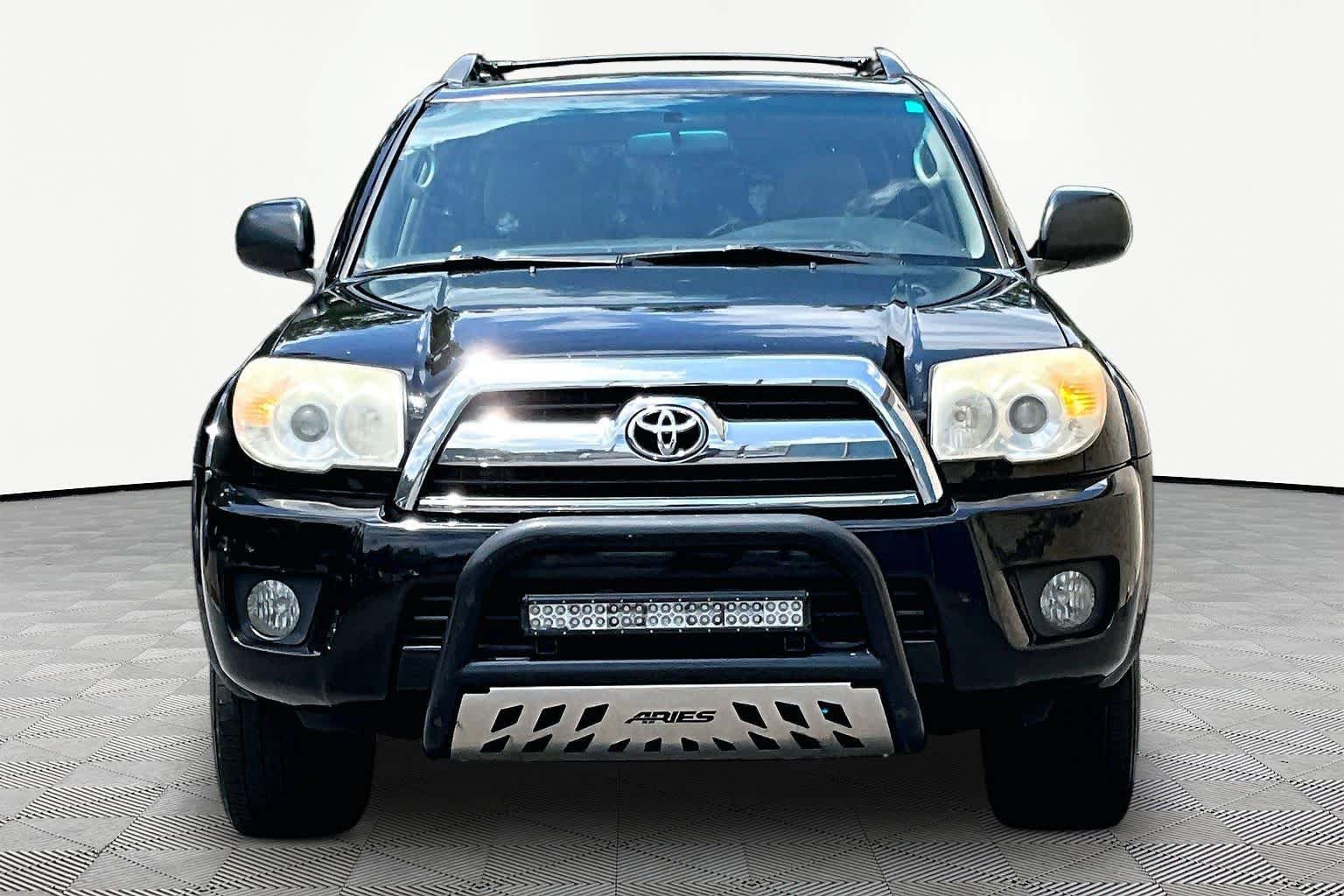 Used 2008 Toyota 4Runner SR5 RWD image 3
