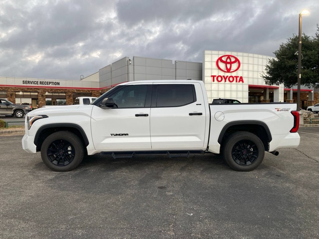 Used 2022 Toyota Tundra SR5 RWD image 7
