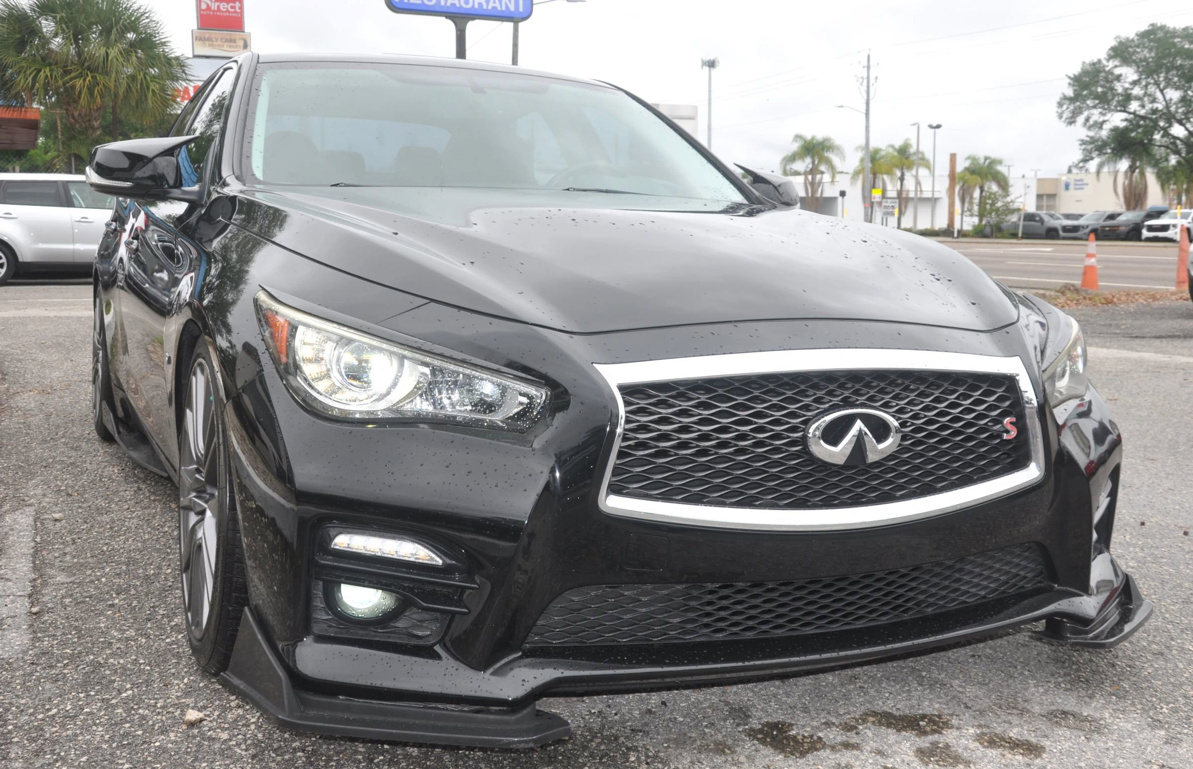 Used 2014 INFINITI Q50 Premium w/ Navigation Package RWD image 6