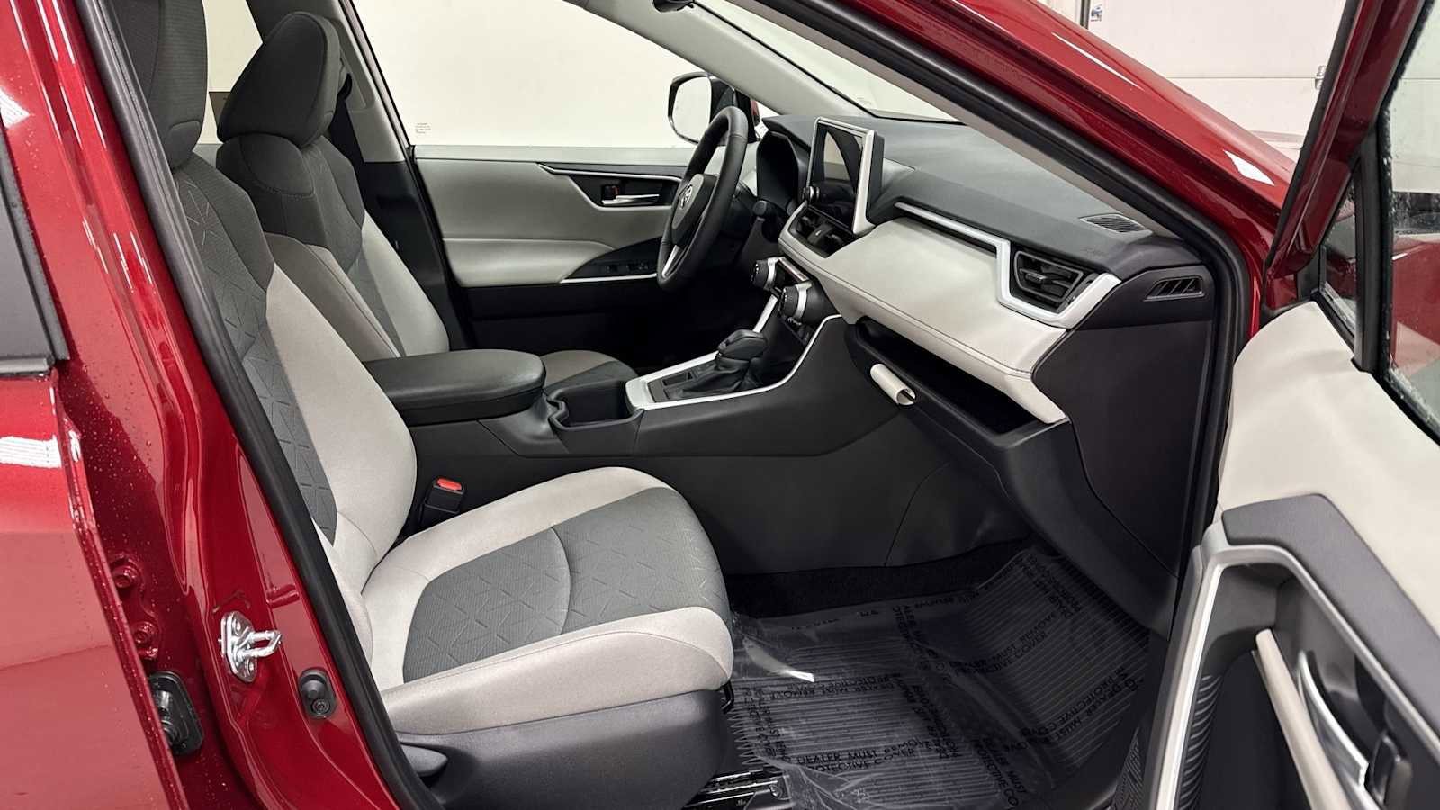 New 2025 Toyota RAV4 XLE image 30