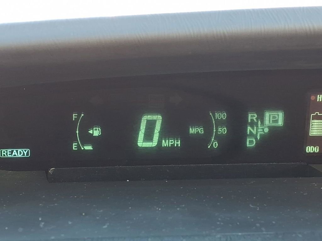 Used 2013 Toyota Prius Three w/ Solar Roof Pkg image 9