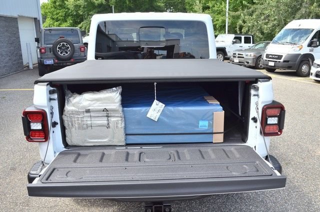 New 2026 Jeep Gladiator Rubicon w/ Capability Package AWD/4WD image 33
