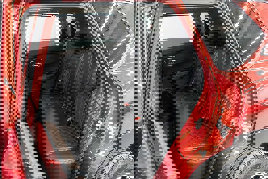 Used 2023 Nissan Rogue Platinum w/ Platinum Premium Package image 30