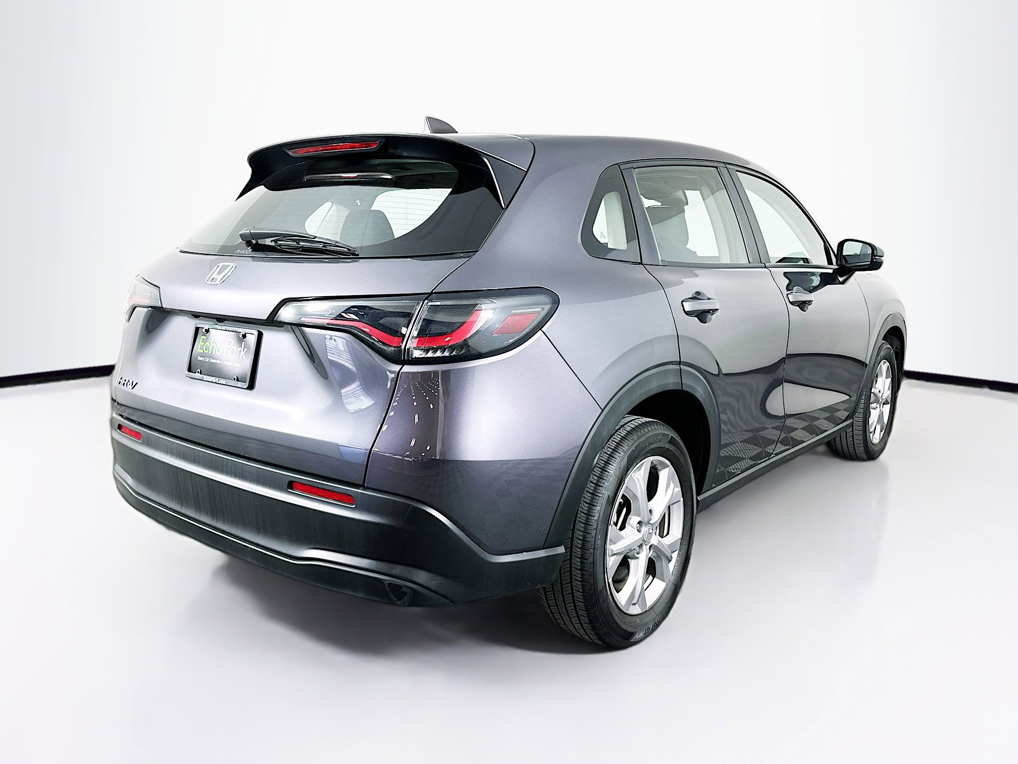 Used 2023 Honda HR-V LX image 9