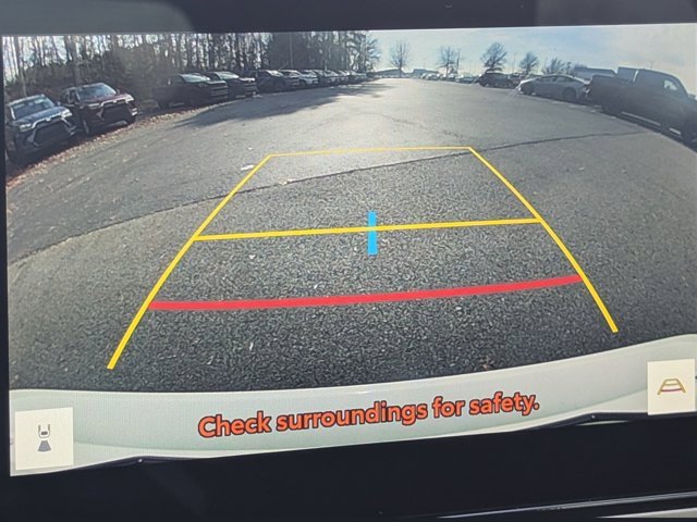 Used 2025 Toyota Camry SE image 25