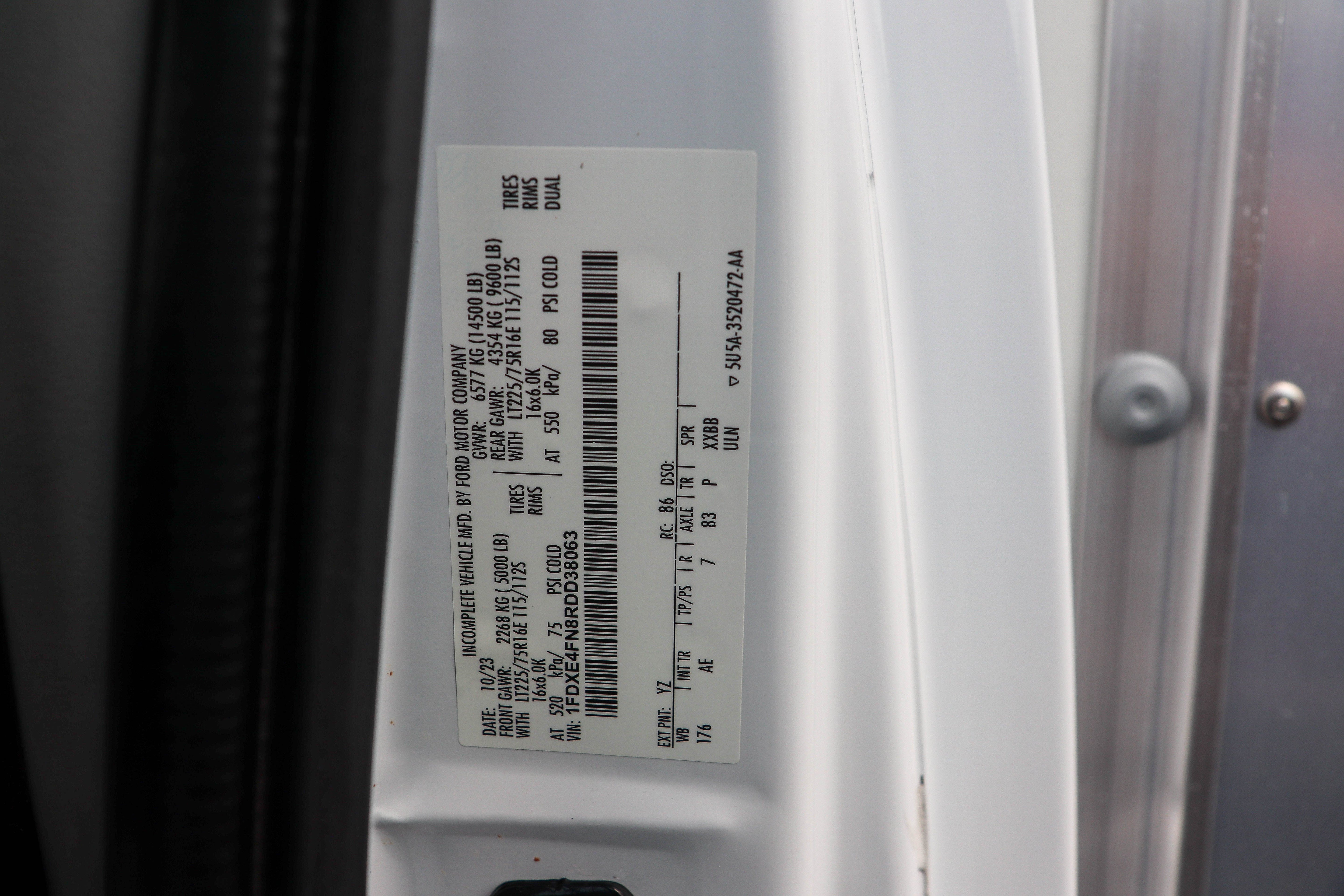 Used 2024 Ford E-450 and Econoline 450 Super Duty w/ Driver's Safety Package RWD image 28