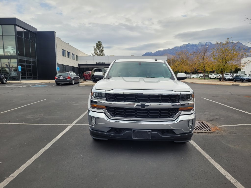 Used 2018 Chevrolet Silverado 1500 LT w/ All Star Edition AWD/4WD image 12