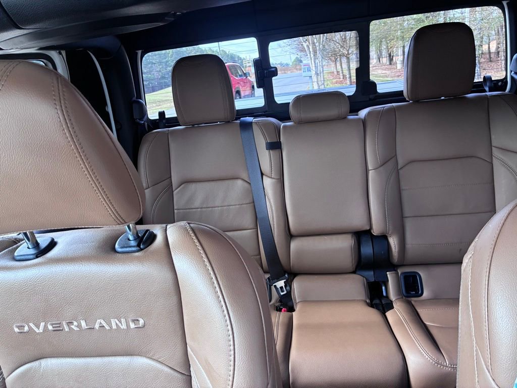 Used 2020 Jeep Gladiator Overland image 35