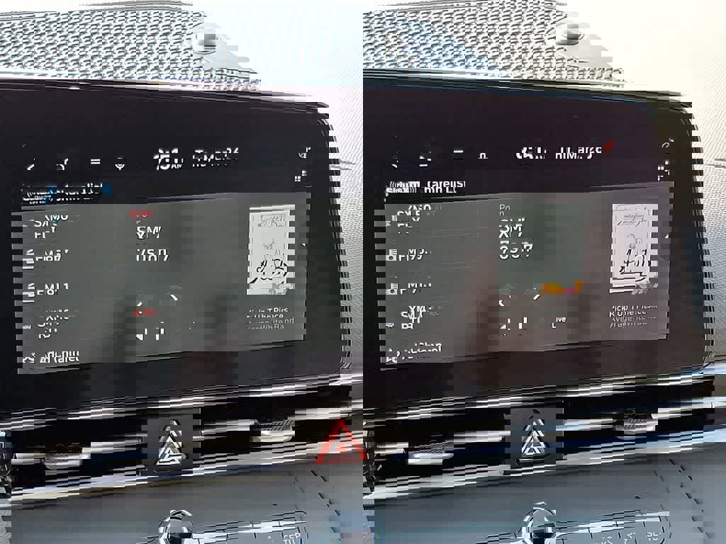 Used 2024 Hyundai Elantra SEL image 17