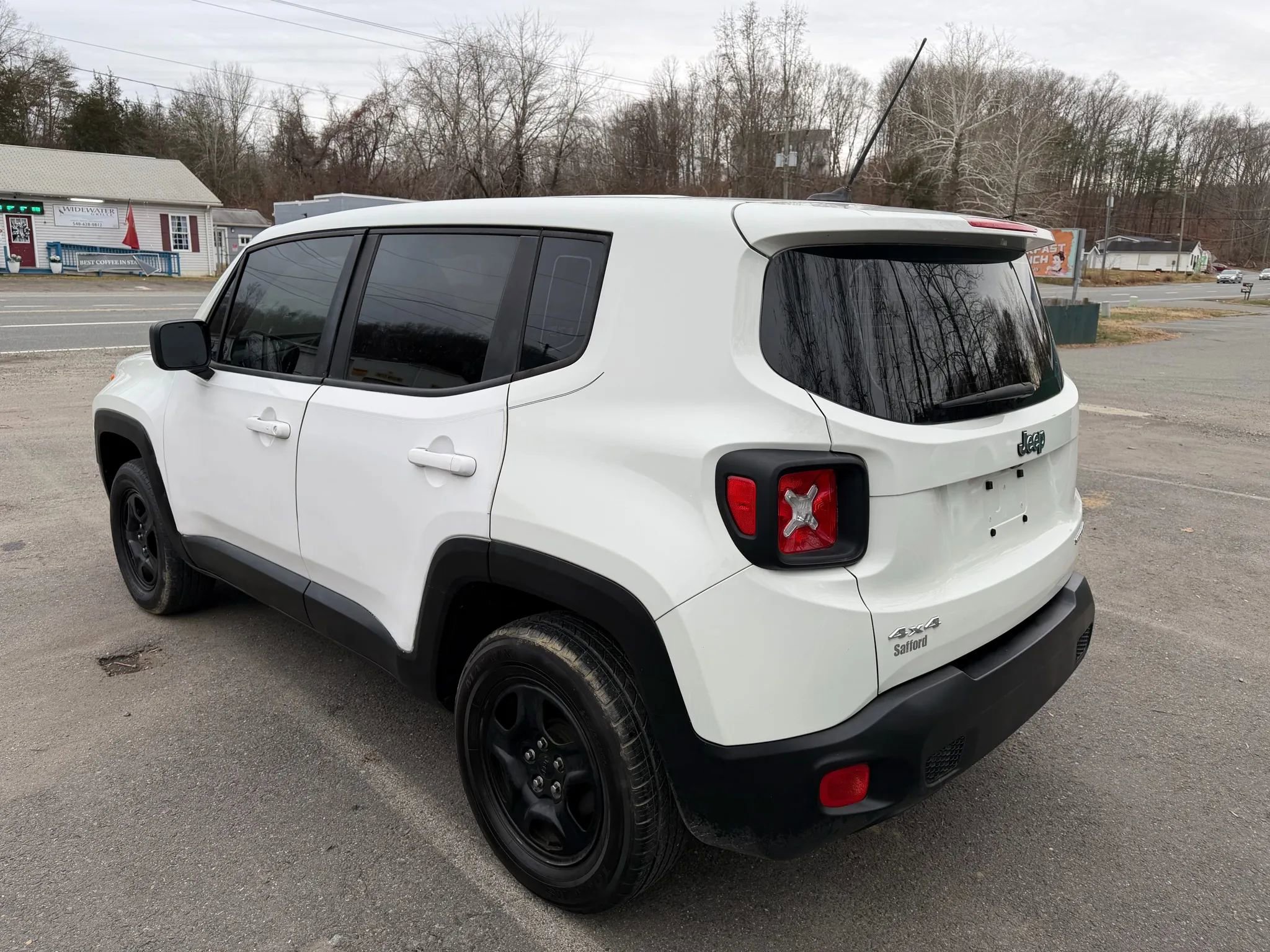 Used 2016 Jeep Renegade Sport w/ Power & Air Group image 7