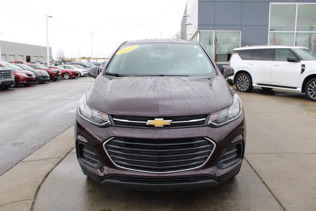 Used 2021 Chevrolet Trax LS w/ Tint and Cruise Package image 2