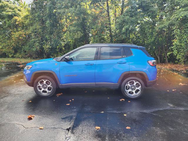 Used 2022 Jeep Compass Trailhawk w/ Trailhawk Convenience Group image 2