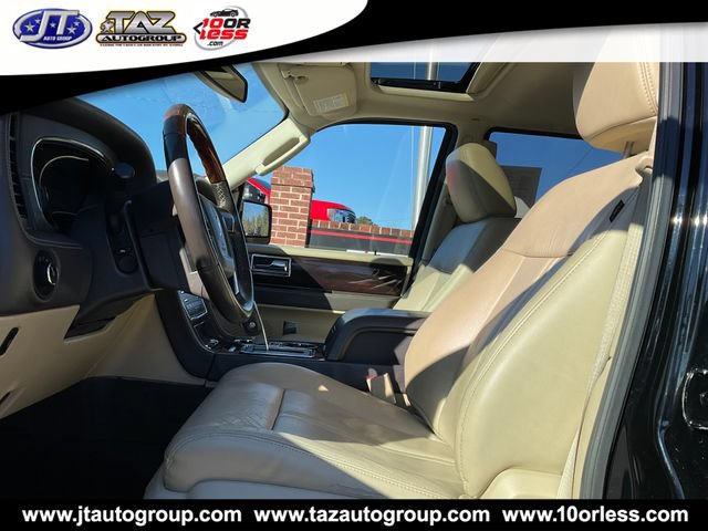 Used 2017 Lincoln Navigator Reserve AWD/4WD image 10