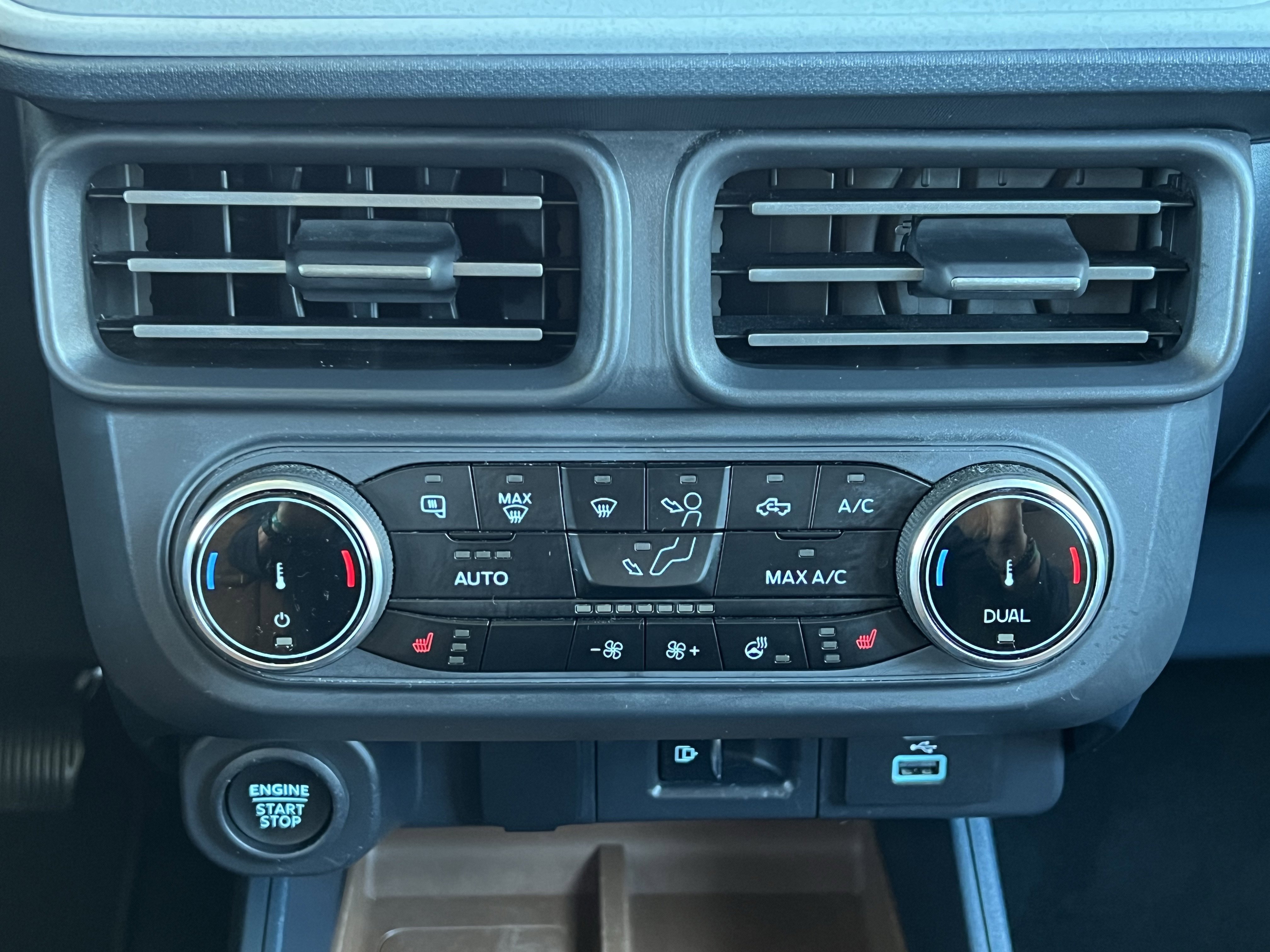 Used 2024 Ford Maverick Lariat image 32