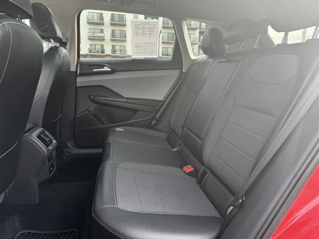 Used 2022 Volkswagen Taos SE image 19