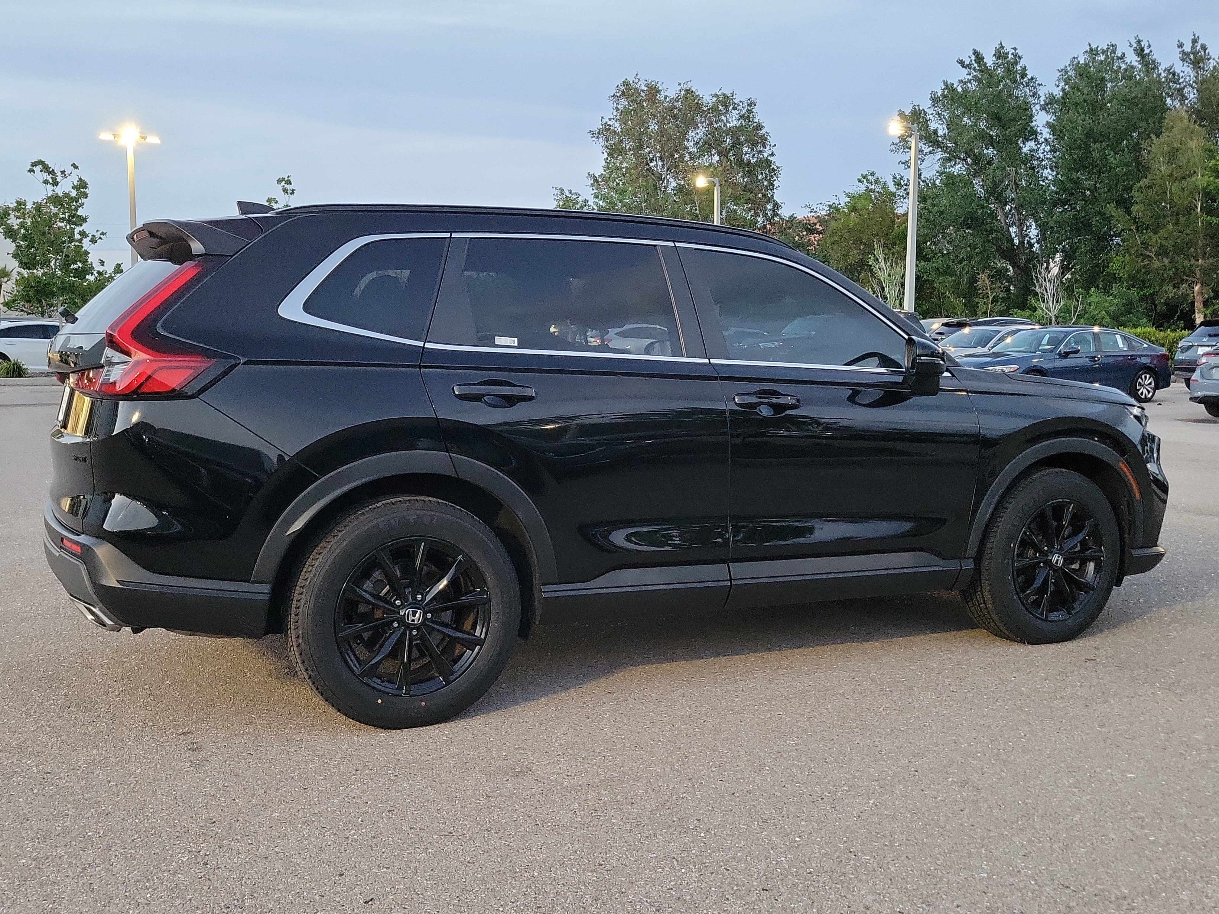 Used 2023 Honda CR-V Sport image 3