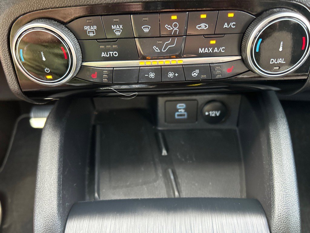 Used 2022 Ford Escape Titanium w/ Titanium Elite Package image 29