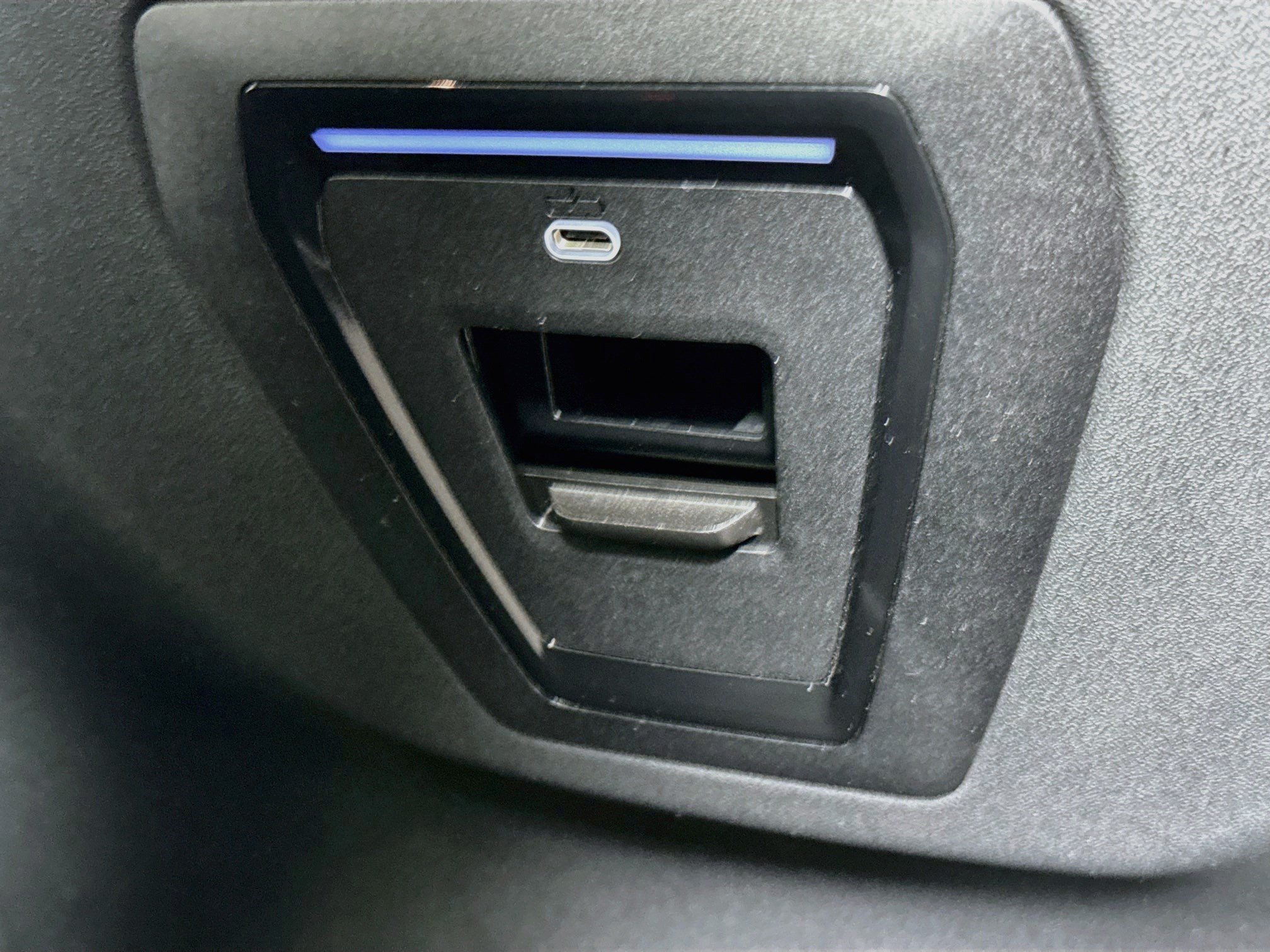 Used 2026 BMW 530i RWD image 44