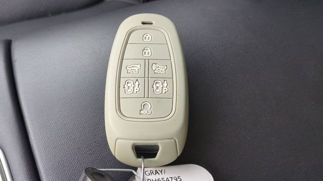 Used 2023 Hyundai Santa Fe Limited AWD/4WD image 27