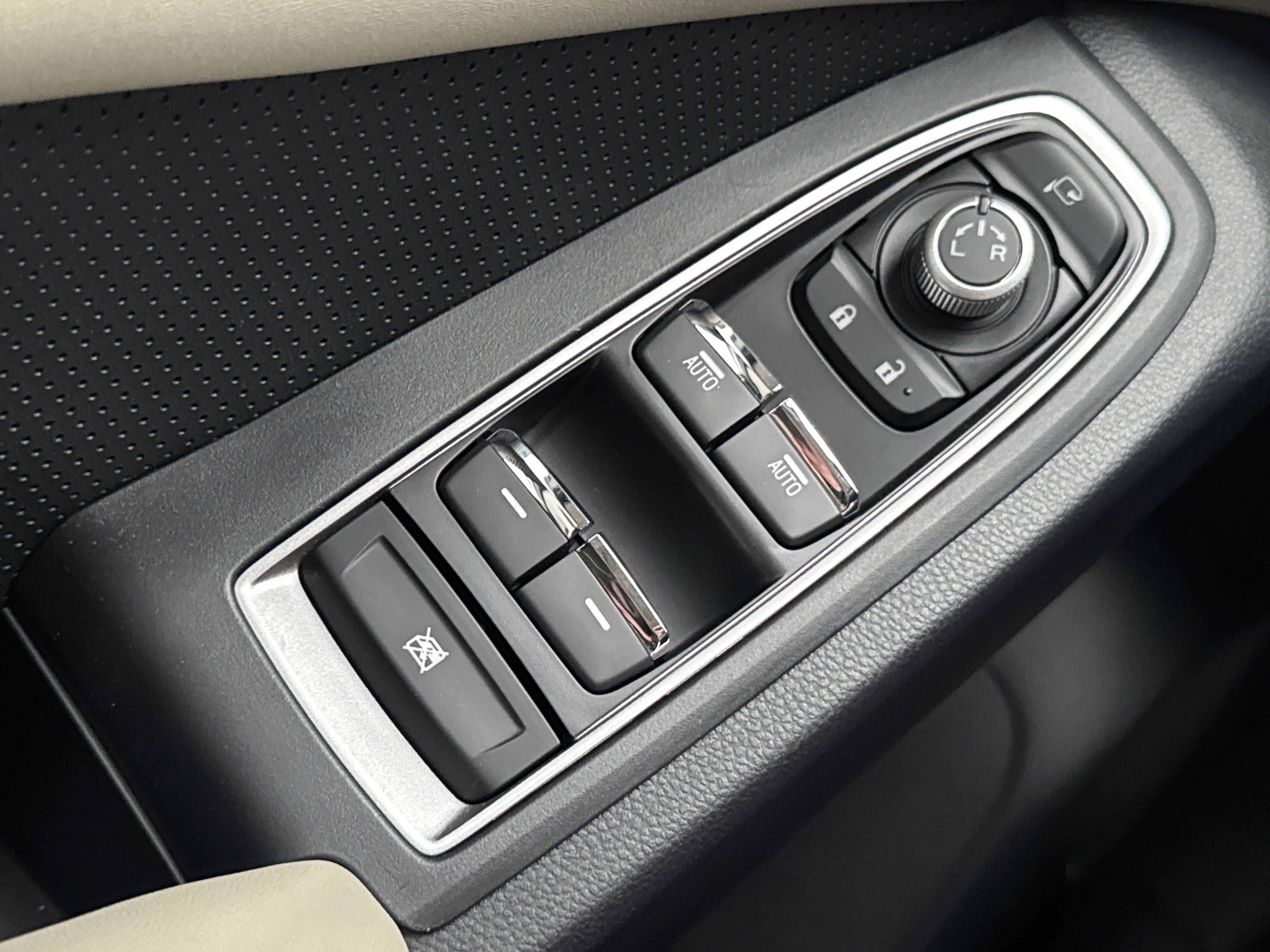 New 2026 Subaru Ascent Limited image 24