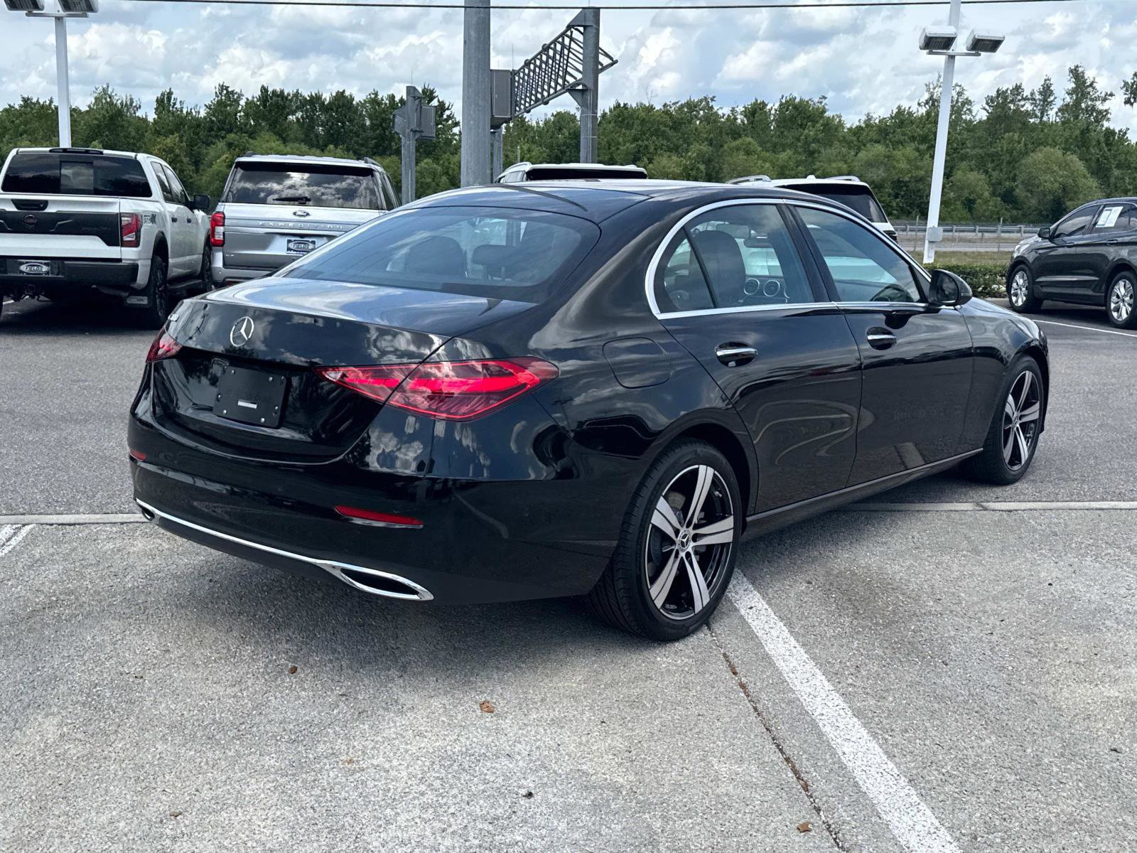 New 2025 Mercedes-Benz C 300 Sedan image 3
