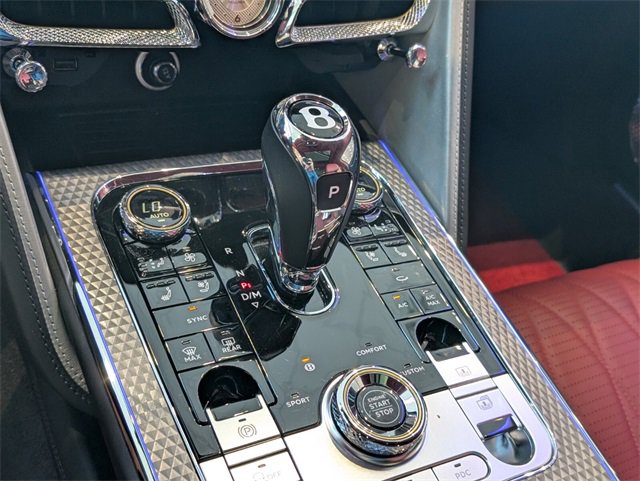 Used 2023 Bentley Flying Spur Azure image 24