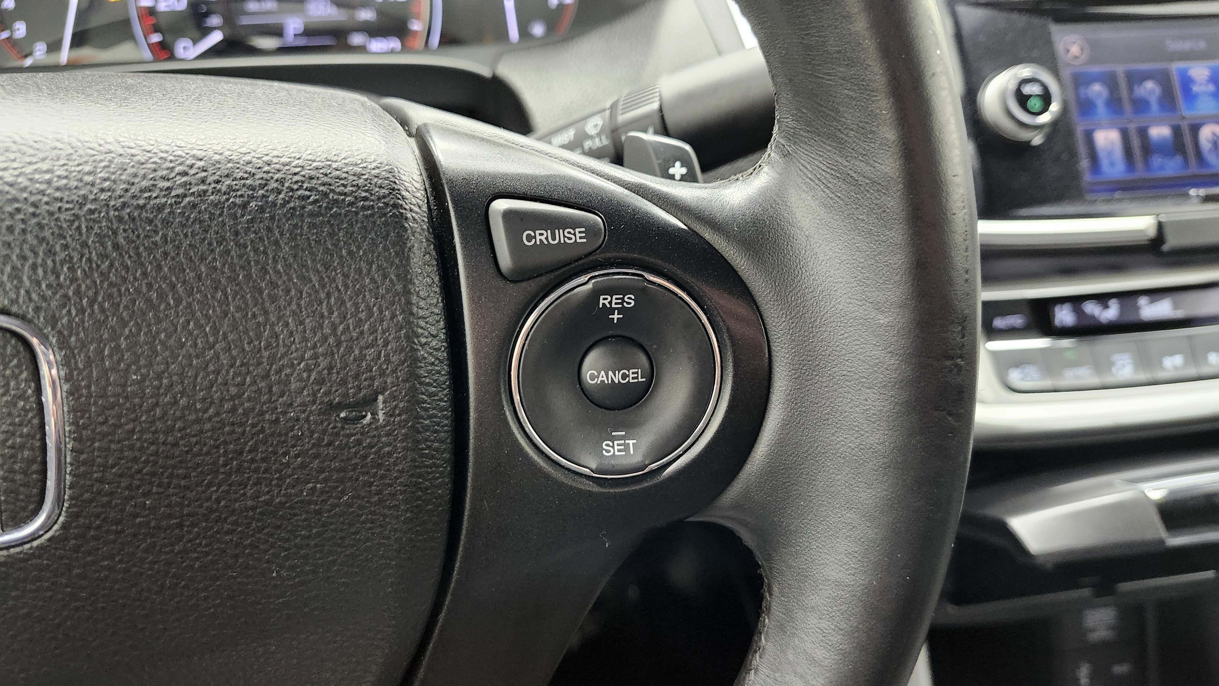 Used 2015 Honda Accord EX-L image 32