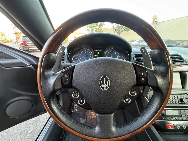Used 2013 Maserati GranTurismo Sport RWD image 31