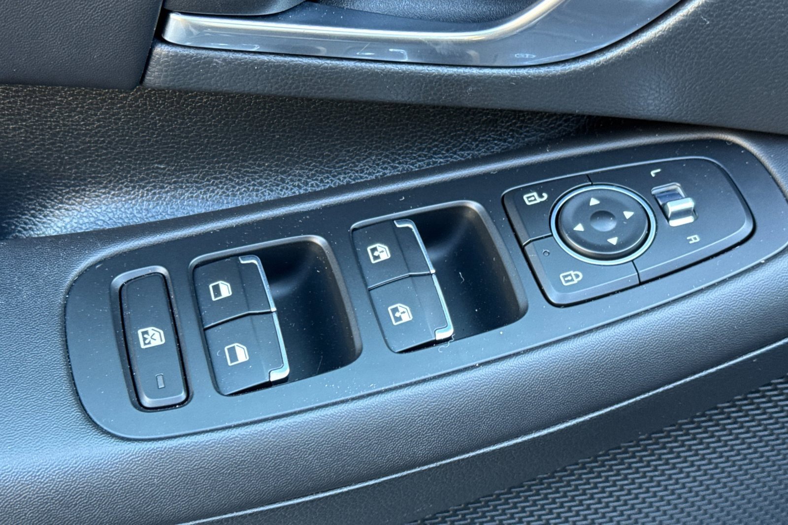 Used 2023 Hyundai Sonata SEL image 12