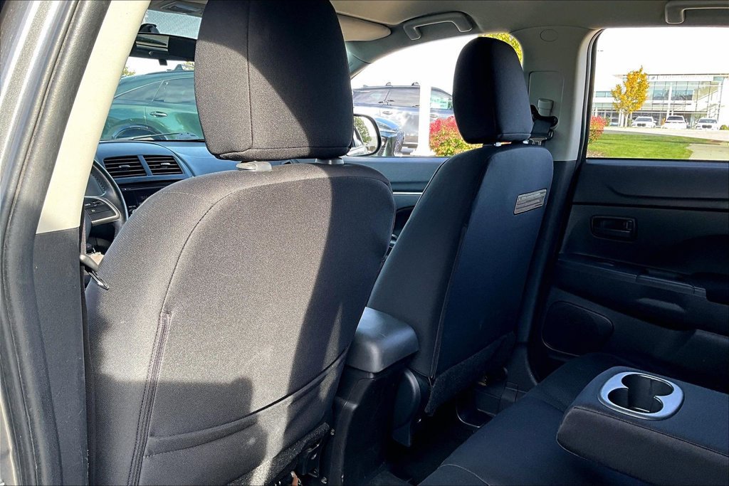 Used 2014 Mitsubishi Outlander Sport ES FWD image 30