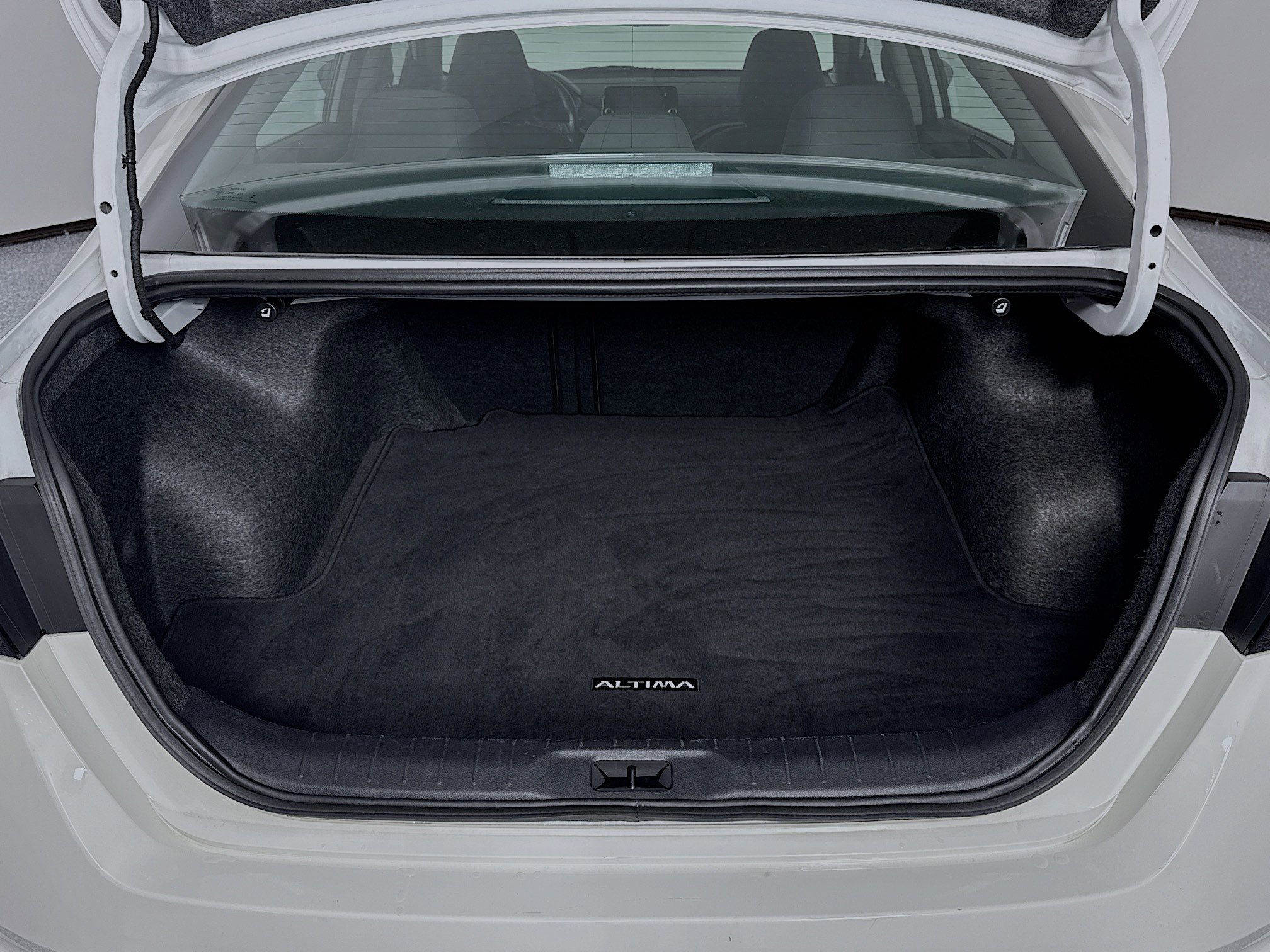 Used 2024 Nissan Altima 2.5 S image 23