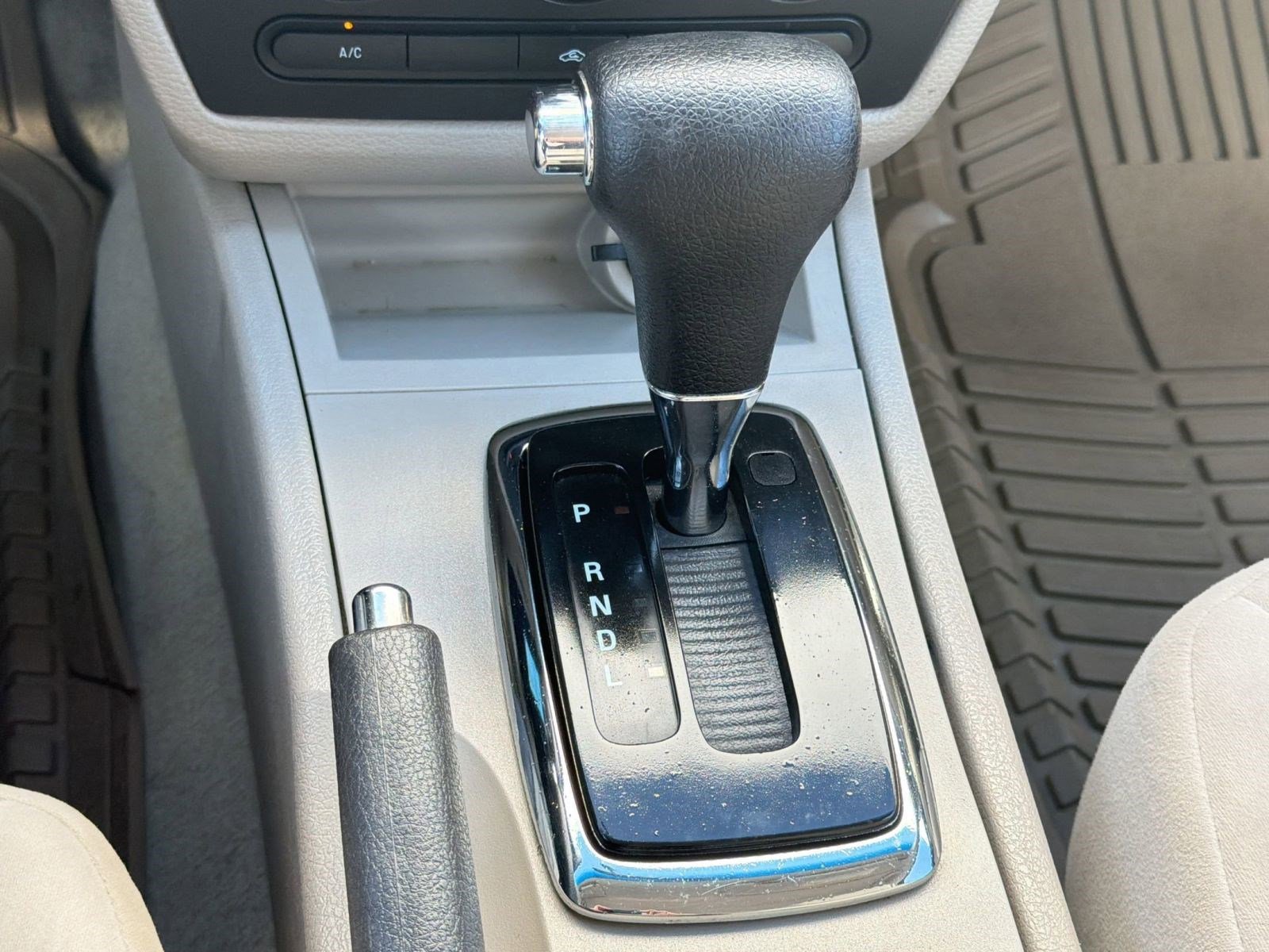 Used 2008 Ford Fusion SE FWD image 19