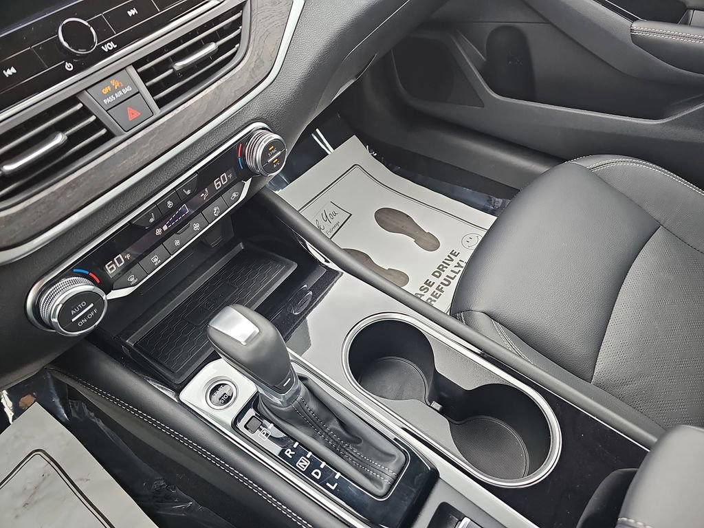 Used 2025 Nissan Altima 2.5 SL image 29